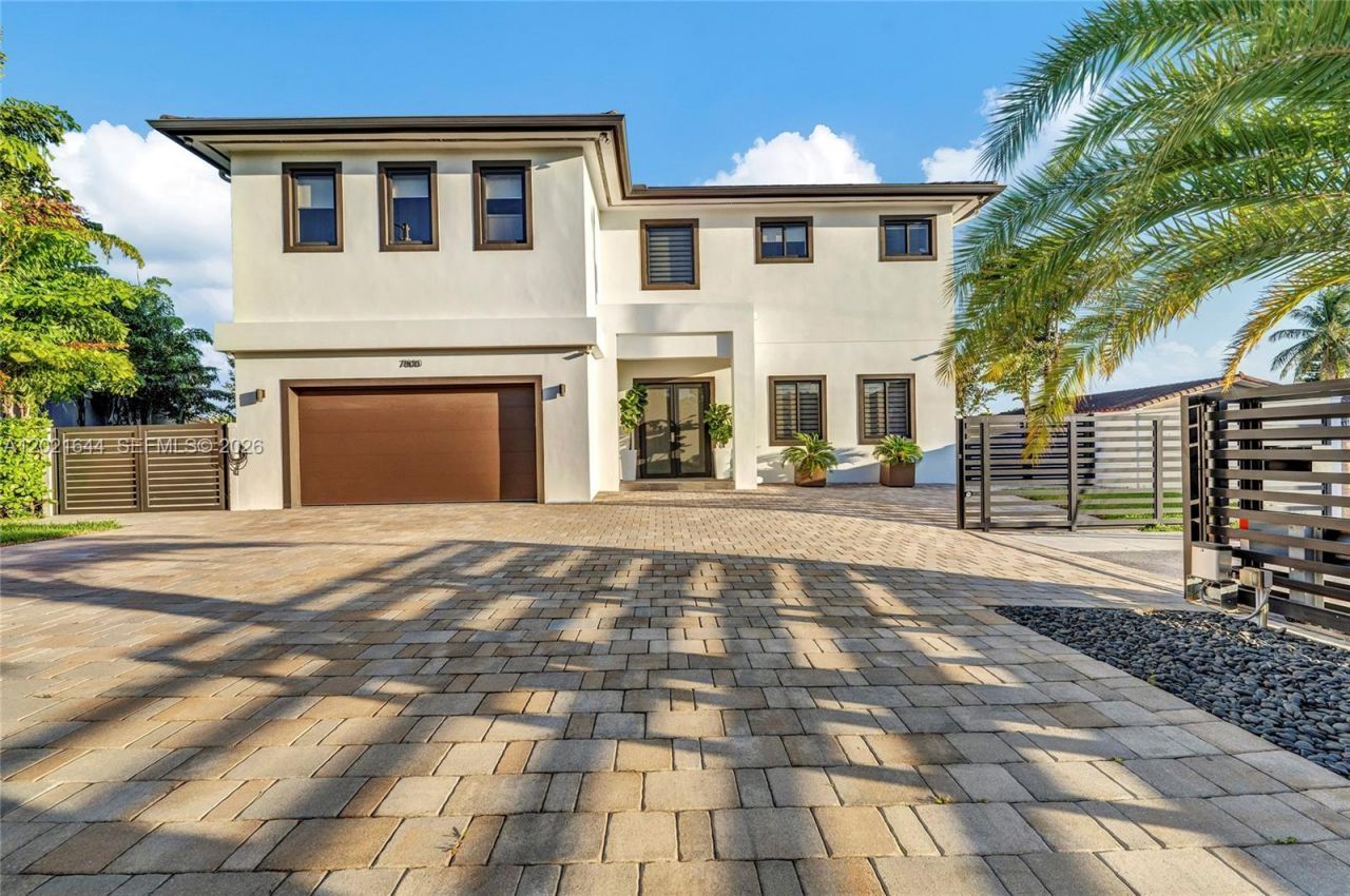 7800 SW 9th Terrace, Miami, FL 33144 Photo