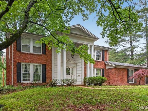 315 Portico Drive , Chesterfield, MO 63017