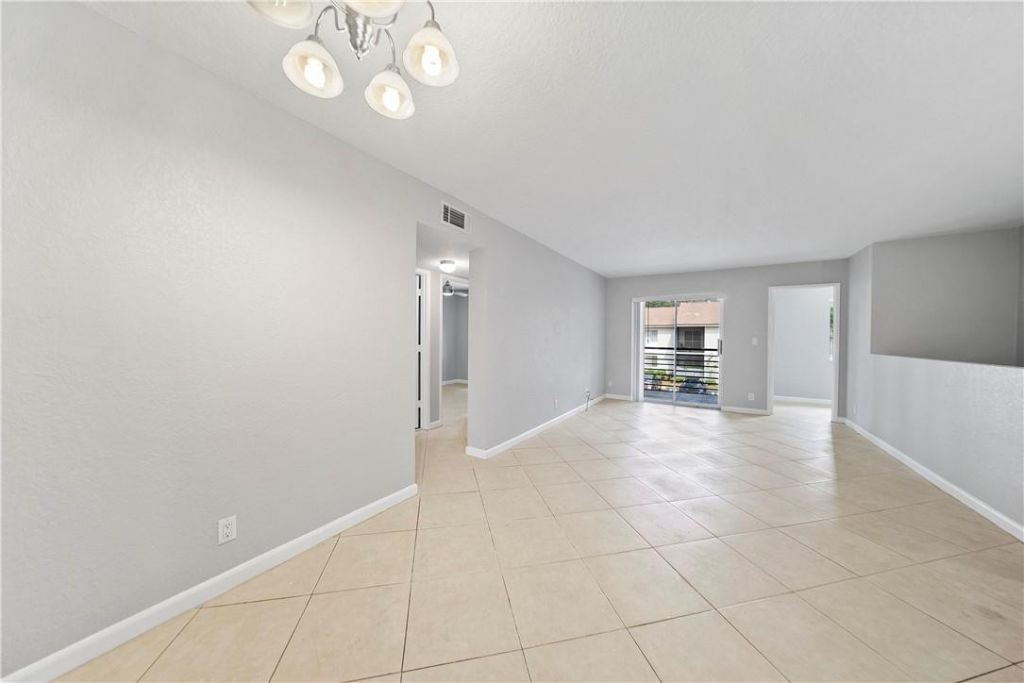 503 Gardens Drive, Unit 202, Pompano Beach, FL 33069 Photo