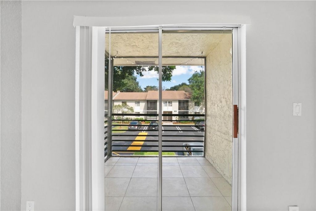 503 Gardens Drive, Unit 202, Pompano Beach, FL 33069 Photo