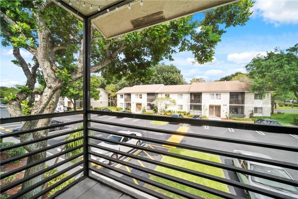 503 Gardens Drive, Unit 202, Pompano Beach, FL 33069 Photo