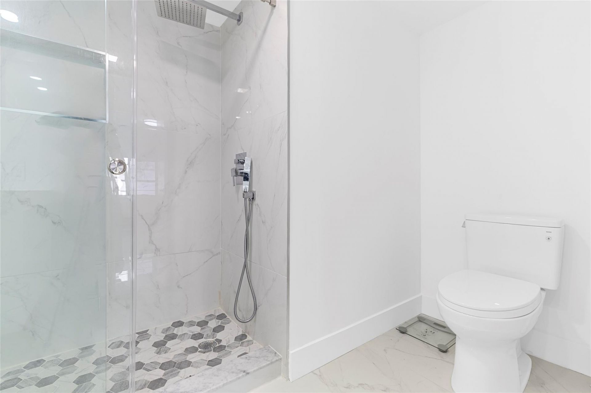 3750 Galt Ocean Drive, Unit 209, Fort Lauderdale, FL 33308 Photo