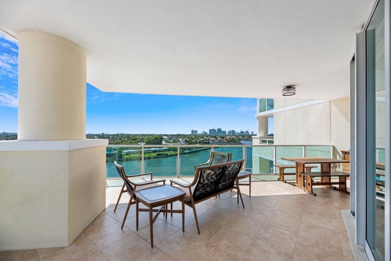 3055 Harbor Drive, Unit 703, Fort Lauderdale, FL 33316 Photo