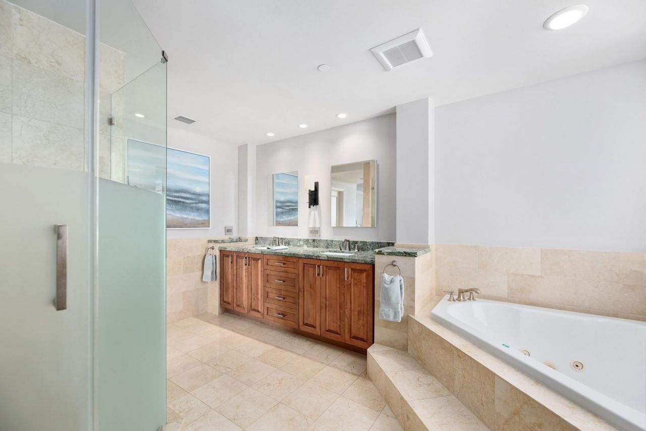 3055 Harbor Drive, Unit 703, Fort Lauderdale, FL 33316 Photo