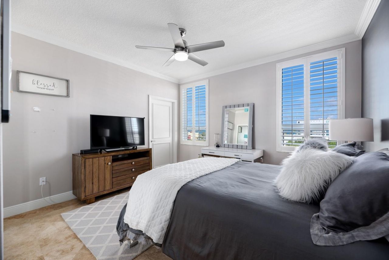 3055 Harbor Drive, Unit 703, Fort Lauderdale, FL 33316 Photo