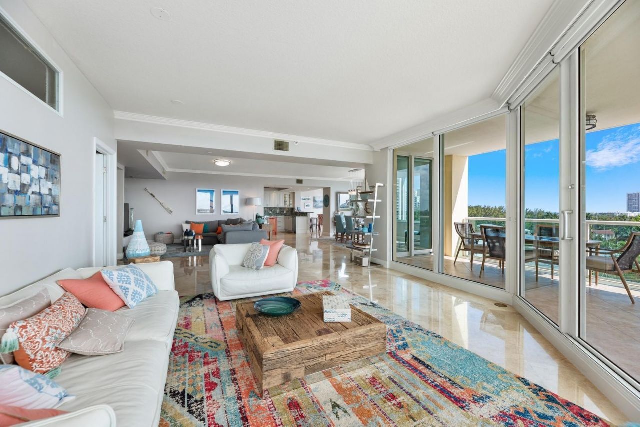 3055 Harbor Drive, Unit 703, Fort Lauderdale, FL 33316 Photo