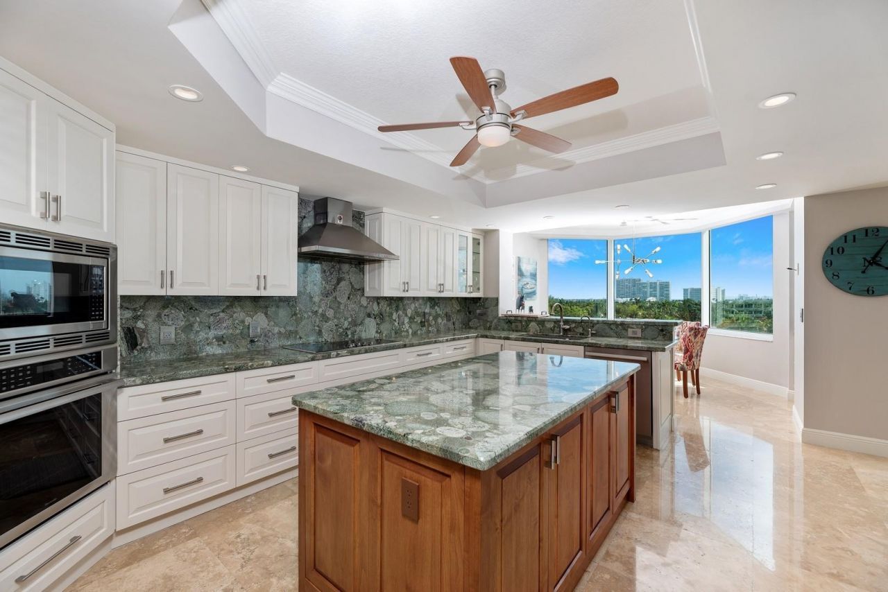 3055 Harbor Drive, Unit 703, Fort Lauderdale, FL 33316 Photo