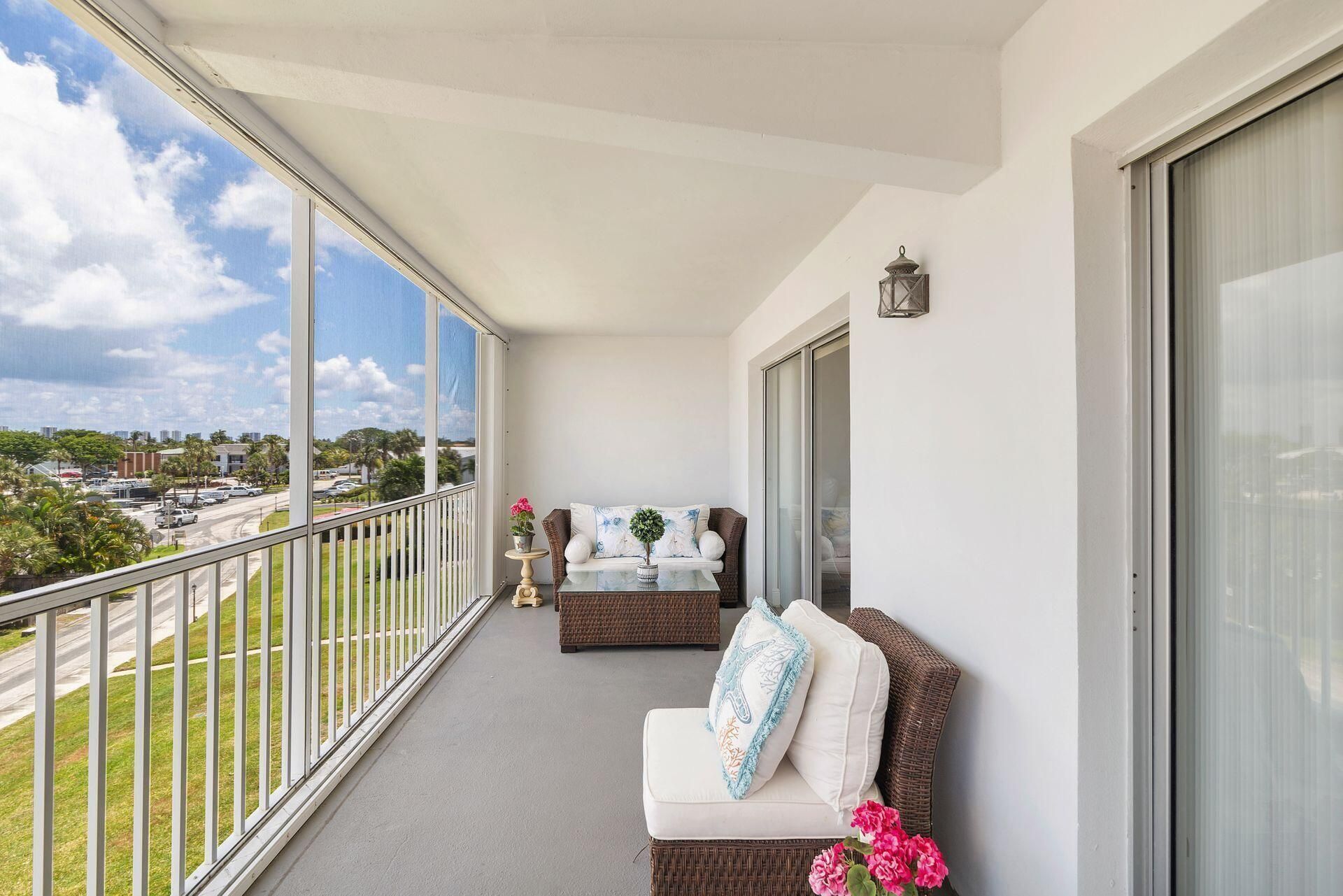 907 Marina Drive, Unit 310, North Palm Beach, FL 33408 Photo