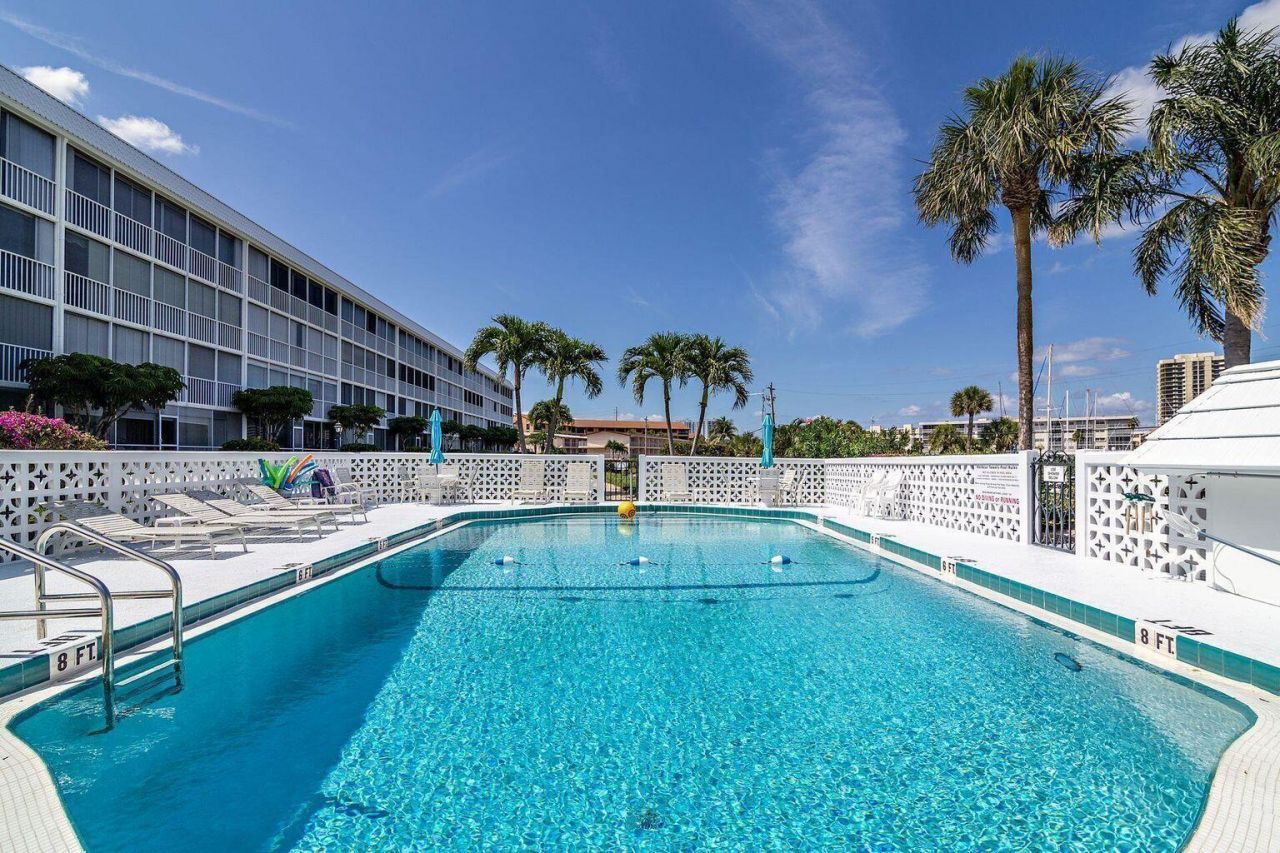 907 Marina Drive, Unit 310, North Palm Beach, FL 33408 Photo