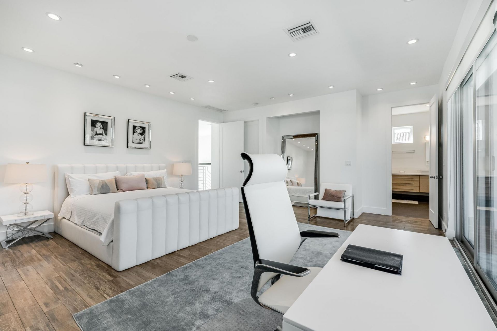 117 S Gordon Road, Fort Lauderdale, FL 33301 Photo