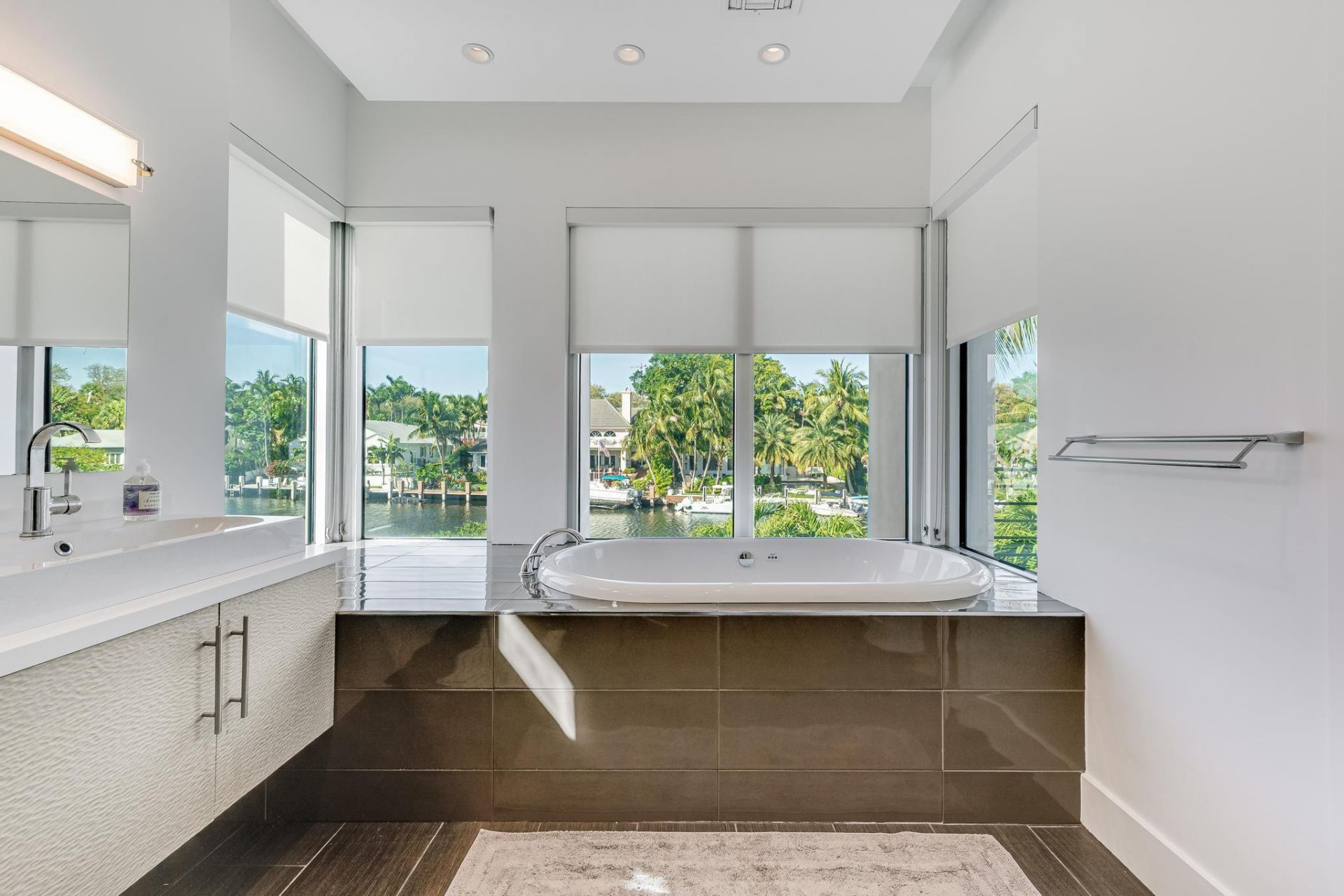 117 S Gordon Road, Fort Lauderdale, FL 33301 Photo