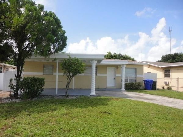 4420 SW 21th Street, West Park, FL 33023