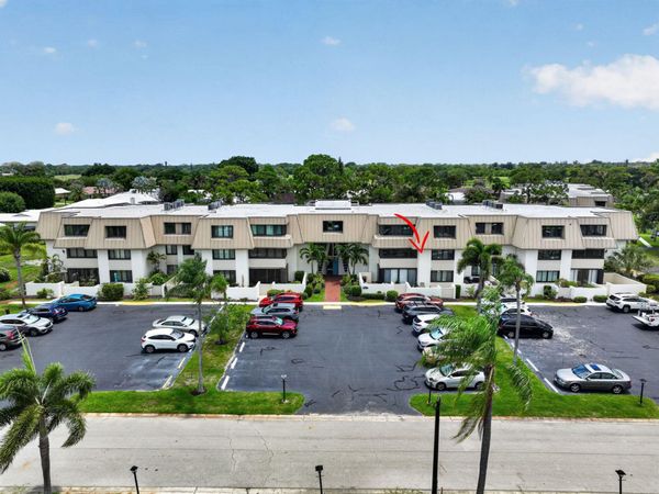 1800 SE Saint Lucie Boulevard, Unit 11-203, Stuart, FL 34996
