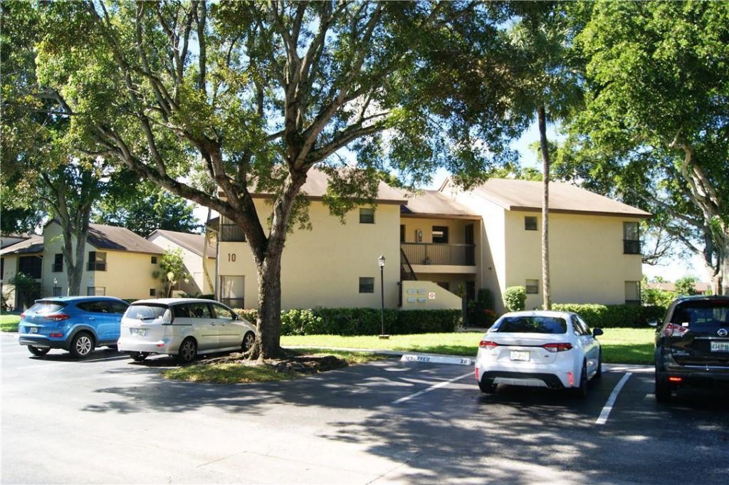 3781 Cocoplum Circle, Unit 3579, Coconut Creek, FL 33063 Photo