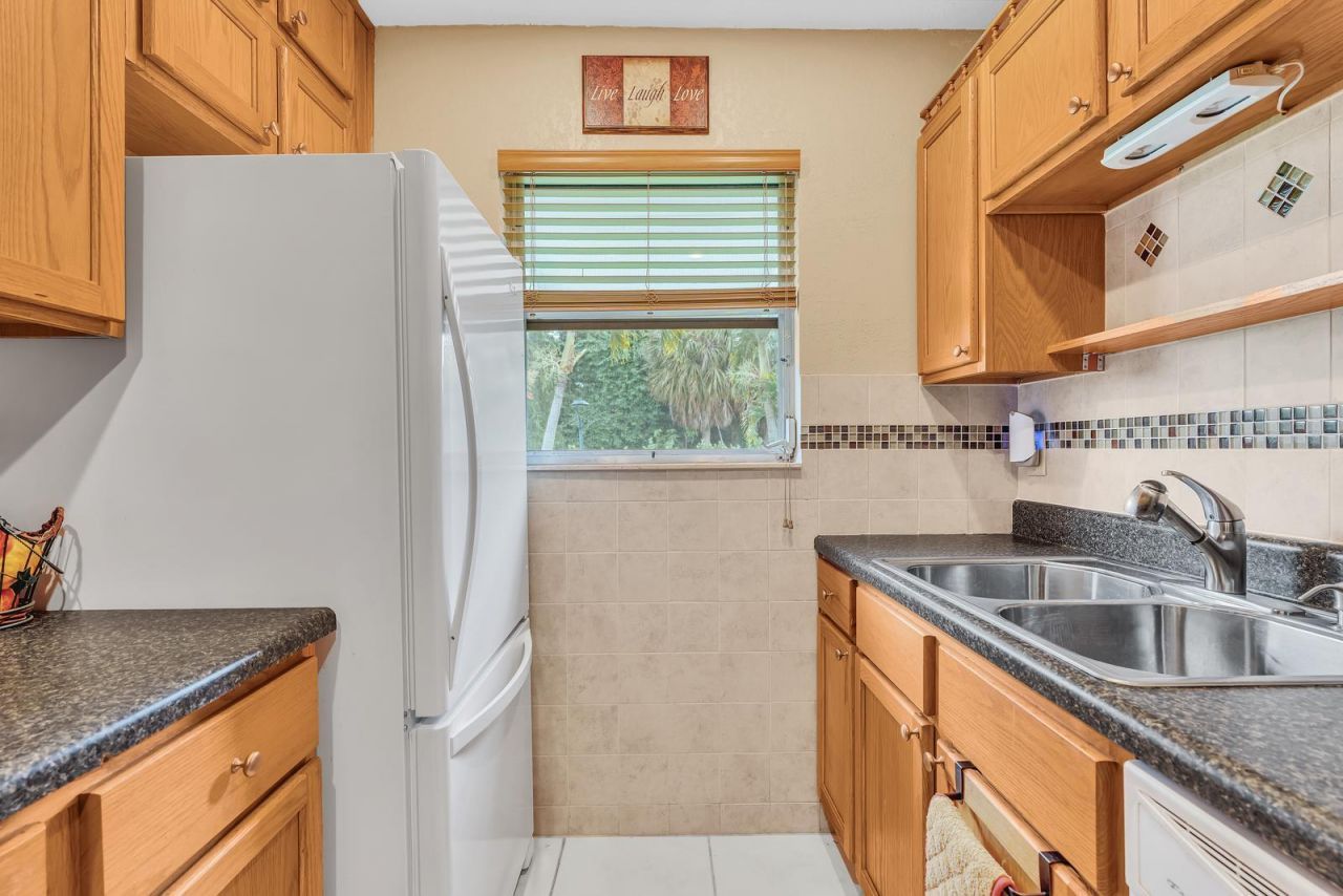 840 N High Point Blvd Boulevard N, Unit B, Delray Beach, FL 33445 Photo