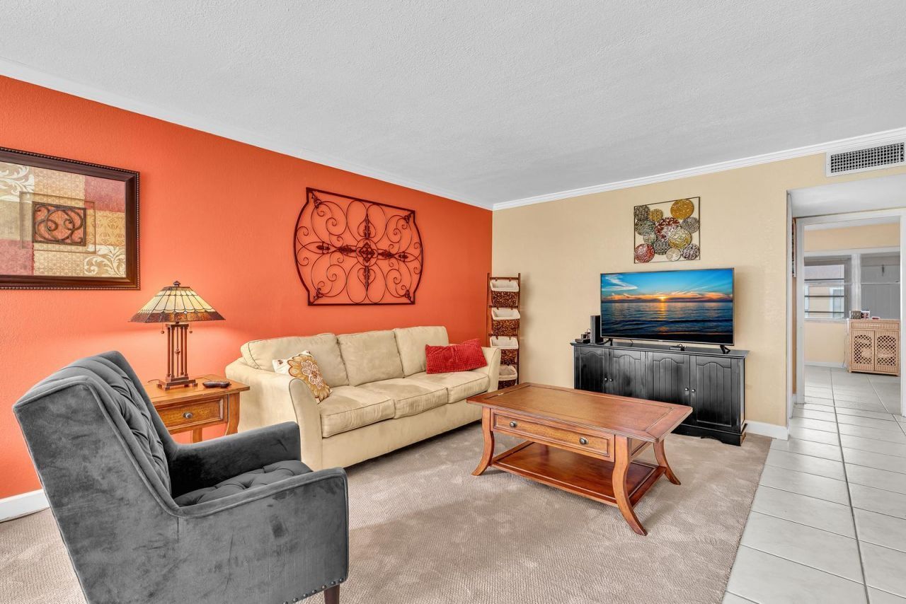 840 N High Point Blvd Boulevard N, Unit B, Delray Beach, FL 33445 Photo
