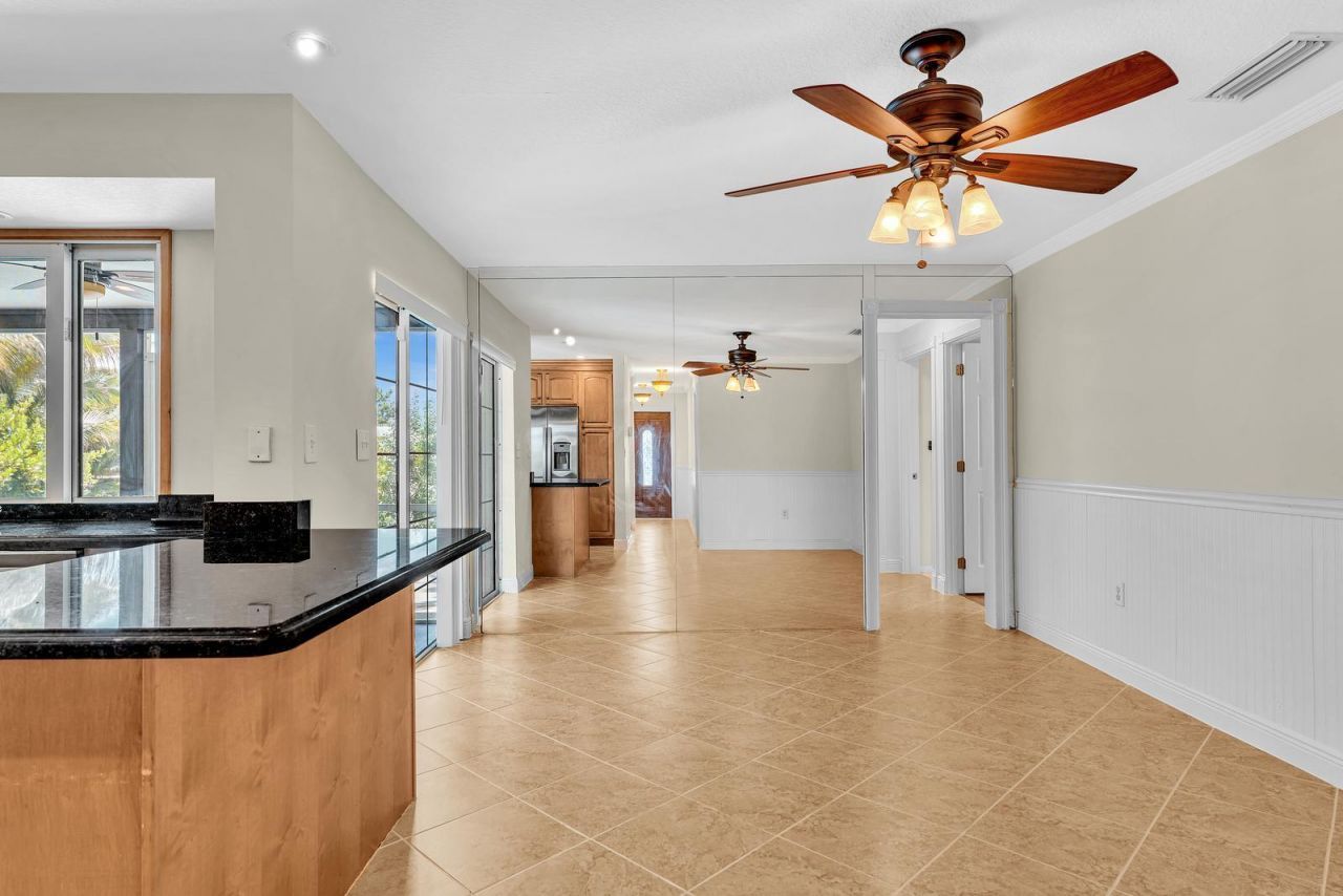 2411 NW 87th Avenue, Sunrise, FL 33322 Photo
