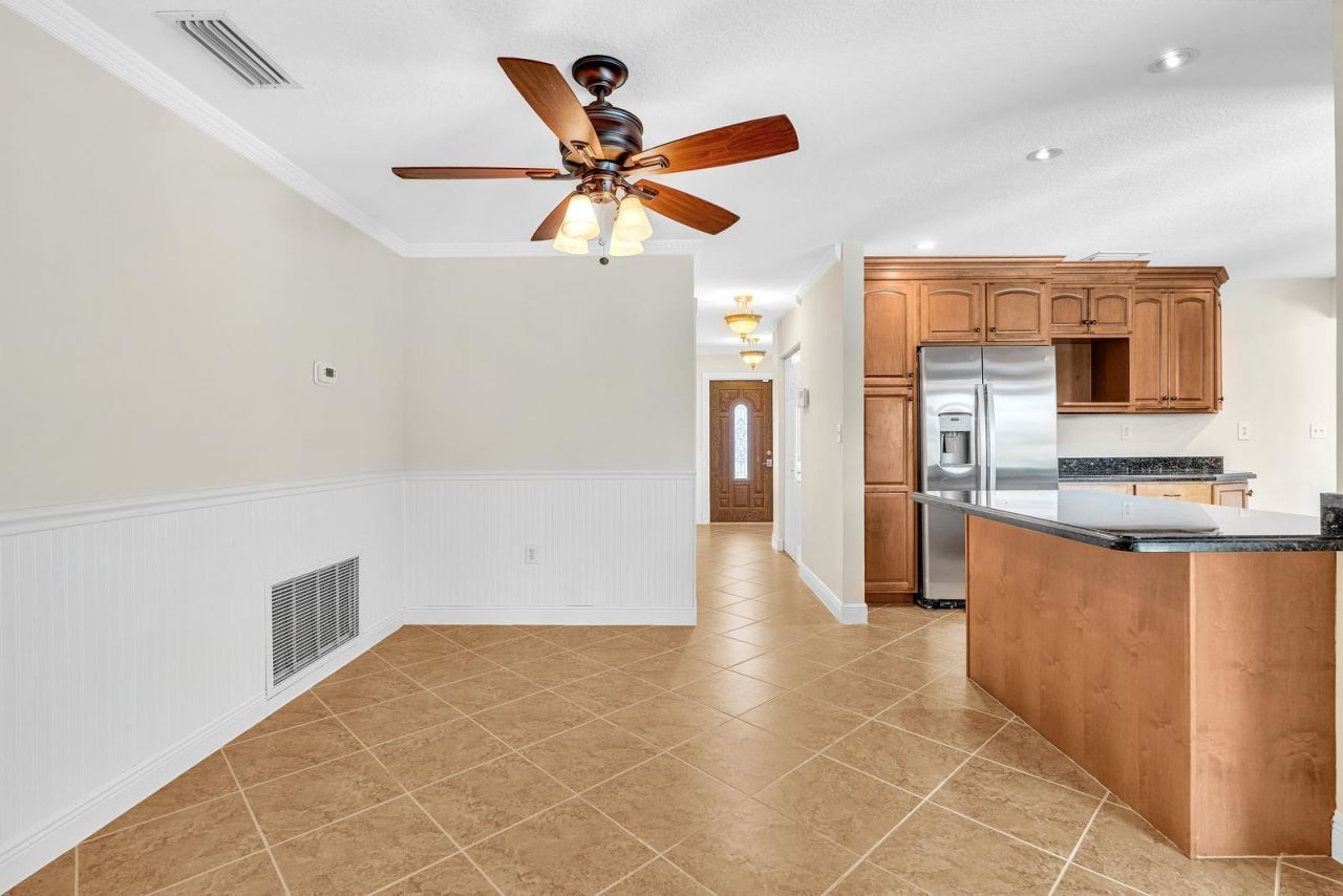 2411 NW 87th Avenue, Sunrise, FL 33322 Photo