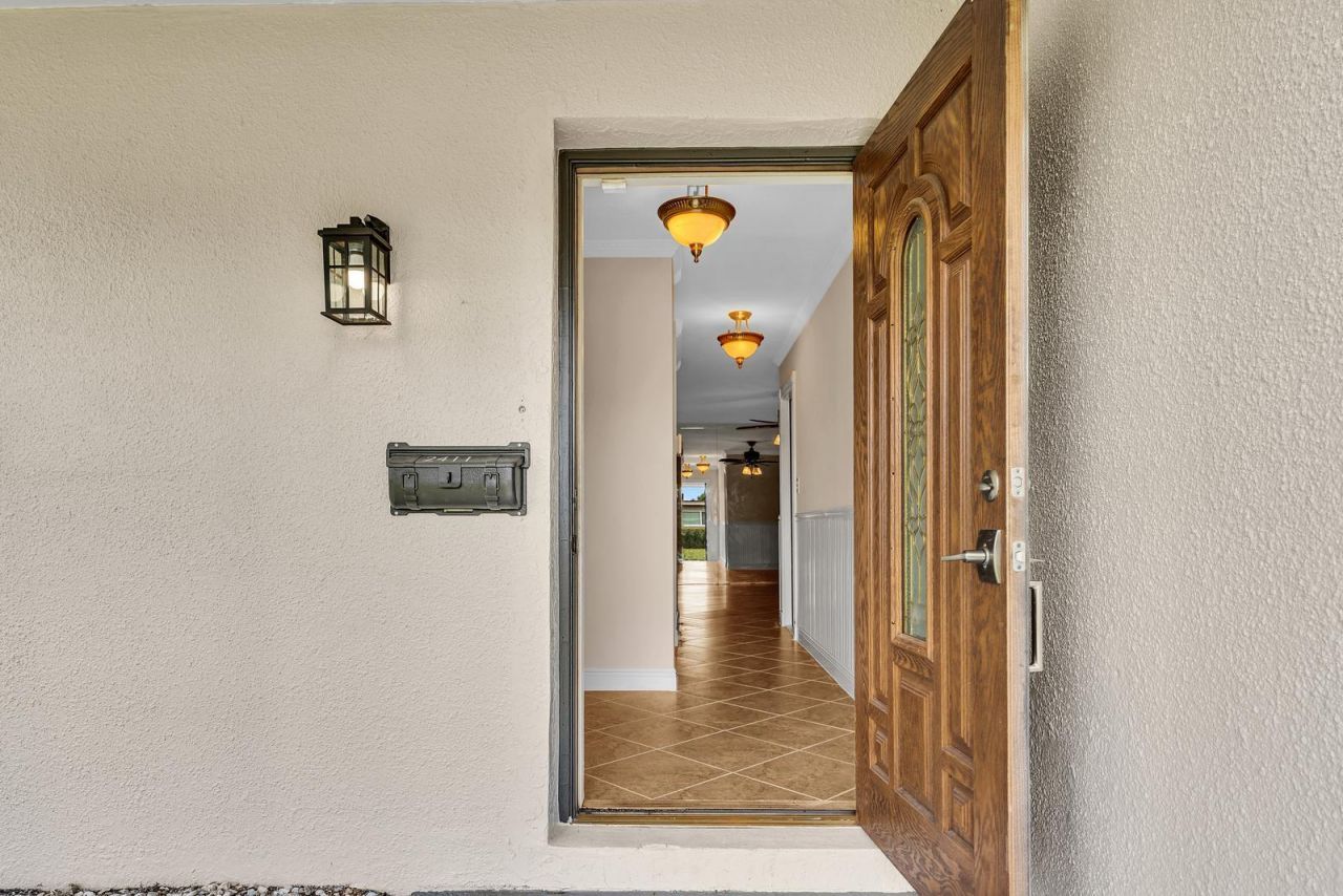 2411 NW 87th Avenue, Sunrise, FL 33322 Photo