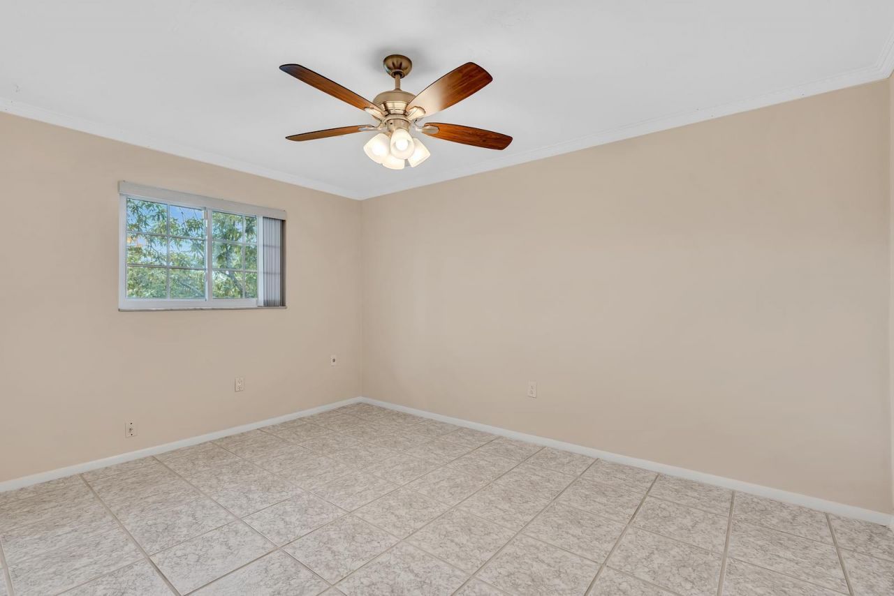 2411 NW 87th Avenue, Sunrise, FL 33322 Photo