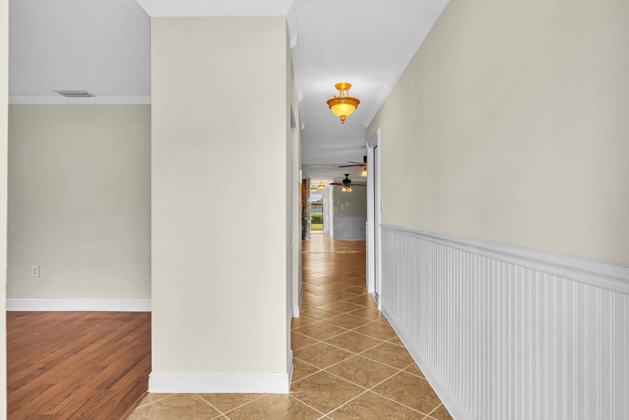 2411 NW 87th Avenue, Sunrise, FL 33322 Photo