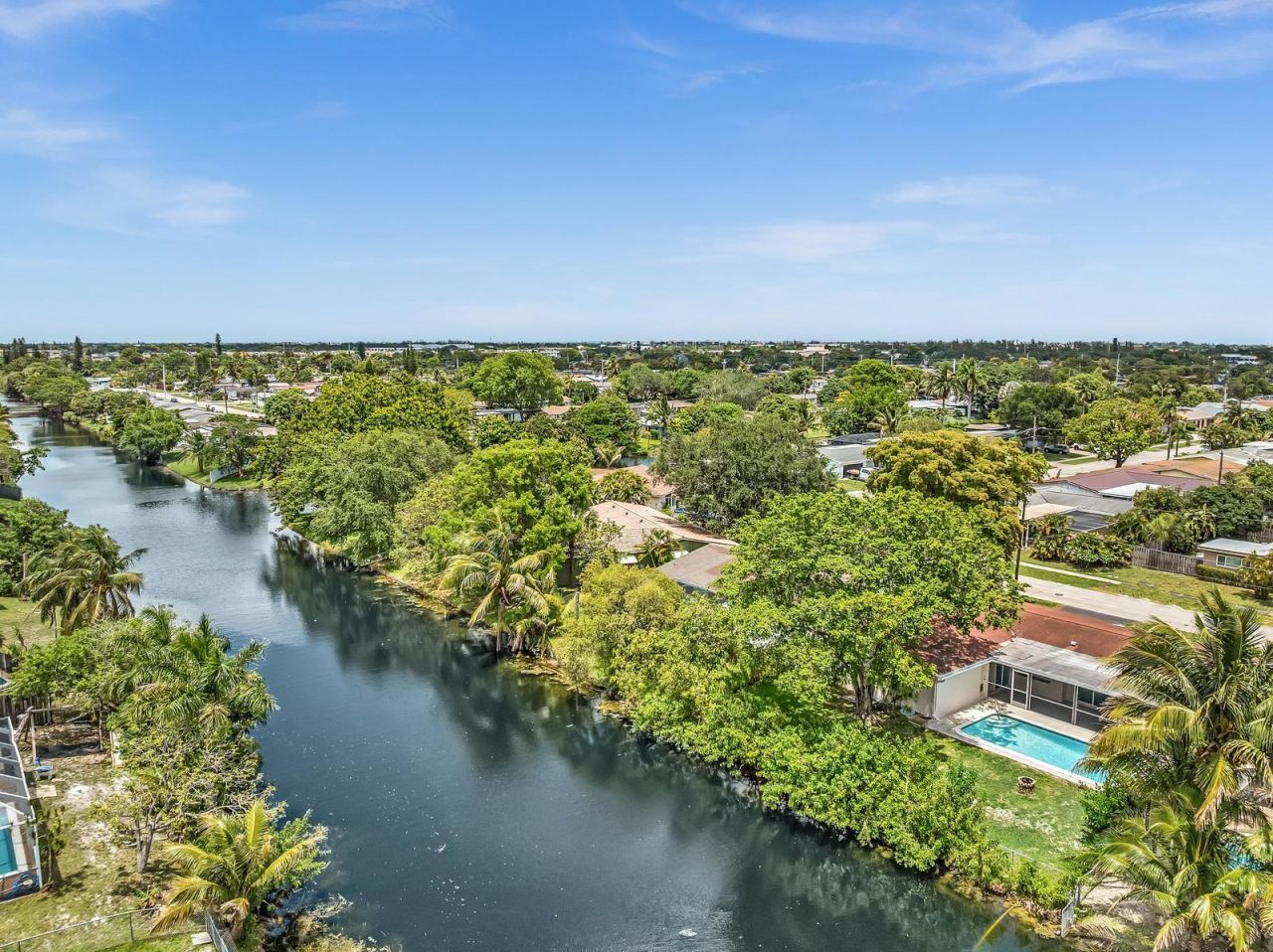 2411 NW 87th Avenue, Sunrise, FL 33322 Photo