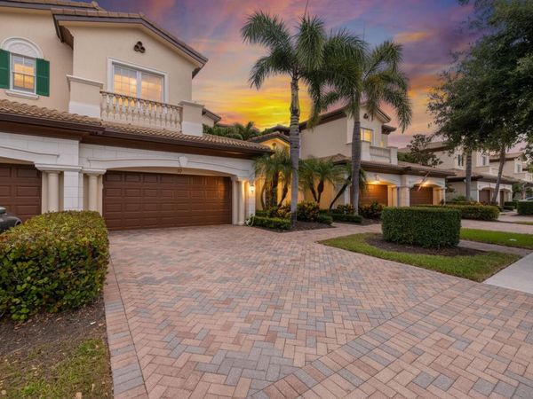 111 Tresana Boulevard, Unit 27, Jupiter, FL 33478