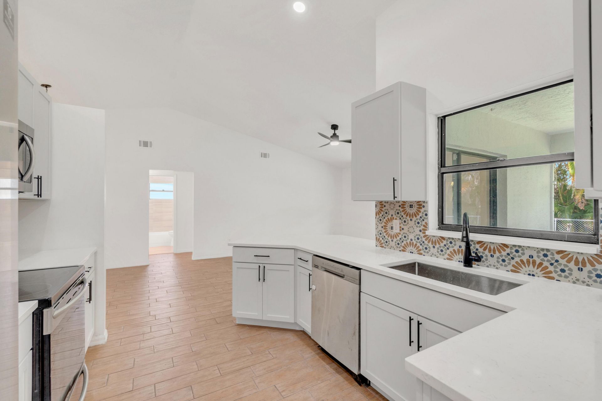 731 SE Majestic Terrace, Port Saint Lucie, FL 34983 Photo