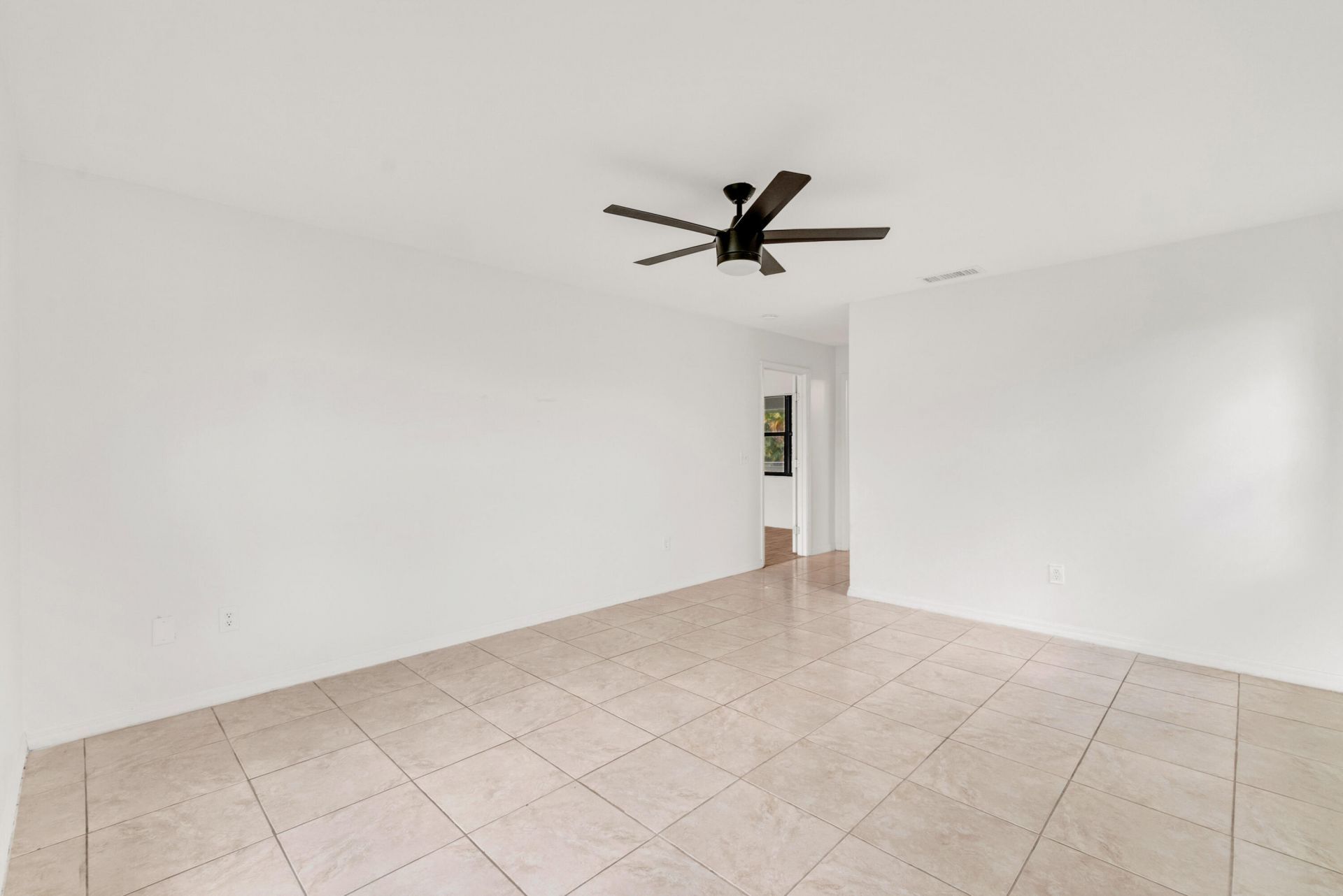 731 SE Majestic Terrace, Port Saint Lucie, FL 34983 Photo