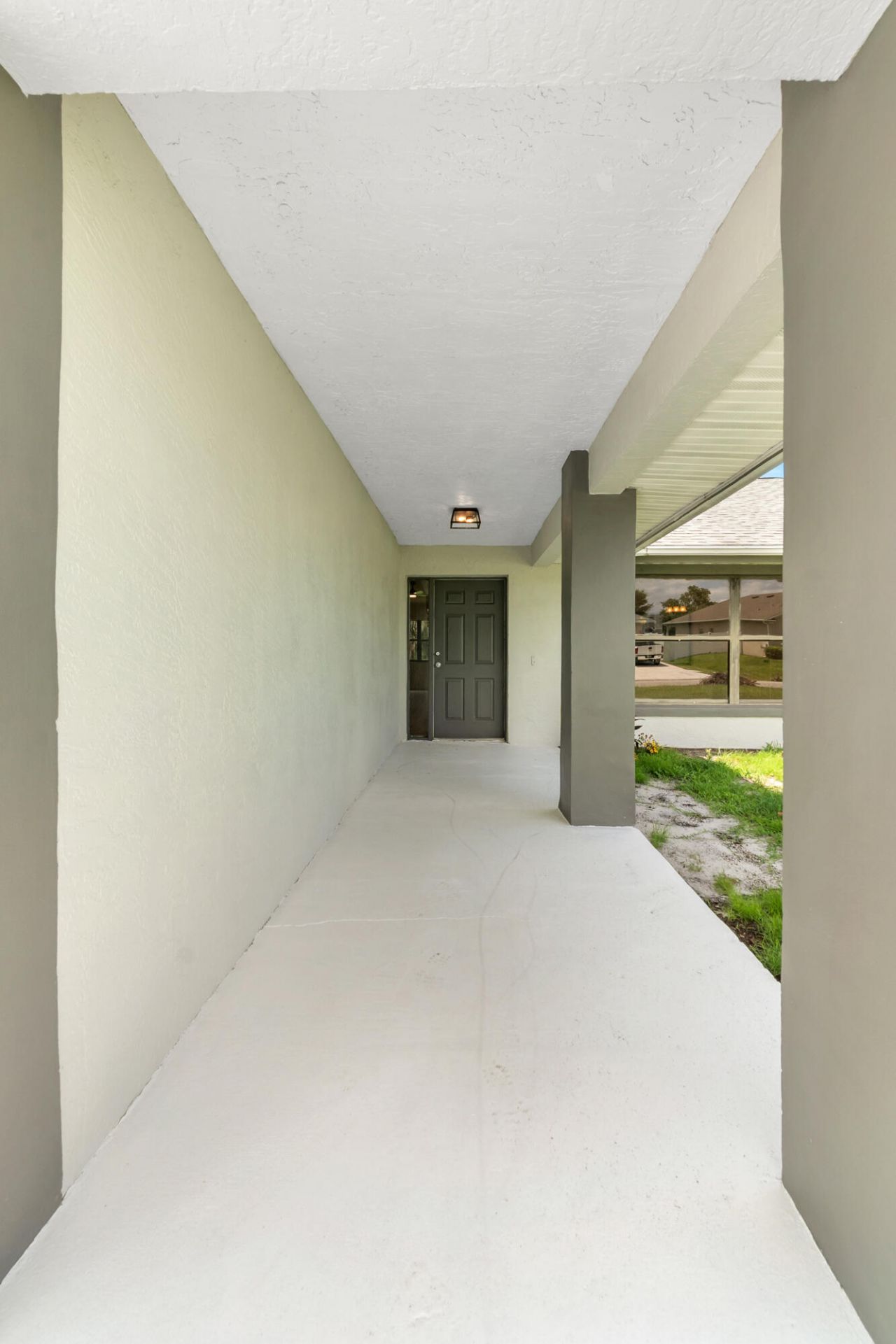 731 SE Majestic Terrace, Port Saint Lucie, FL 34983 Photo
