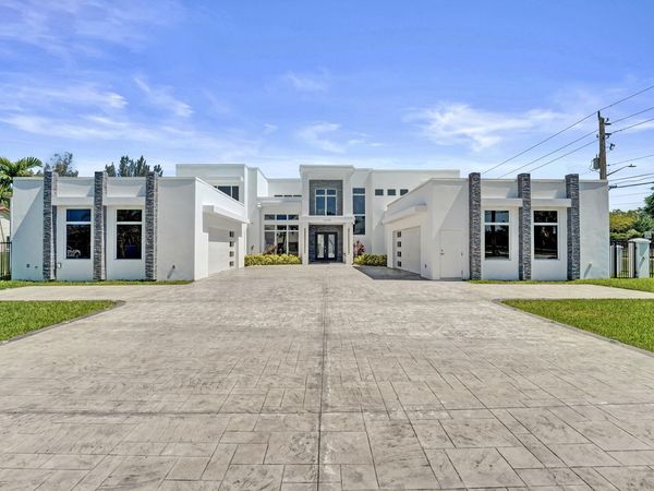 11201 SW 3rd Street, Plantation, FL 33325