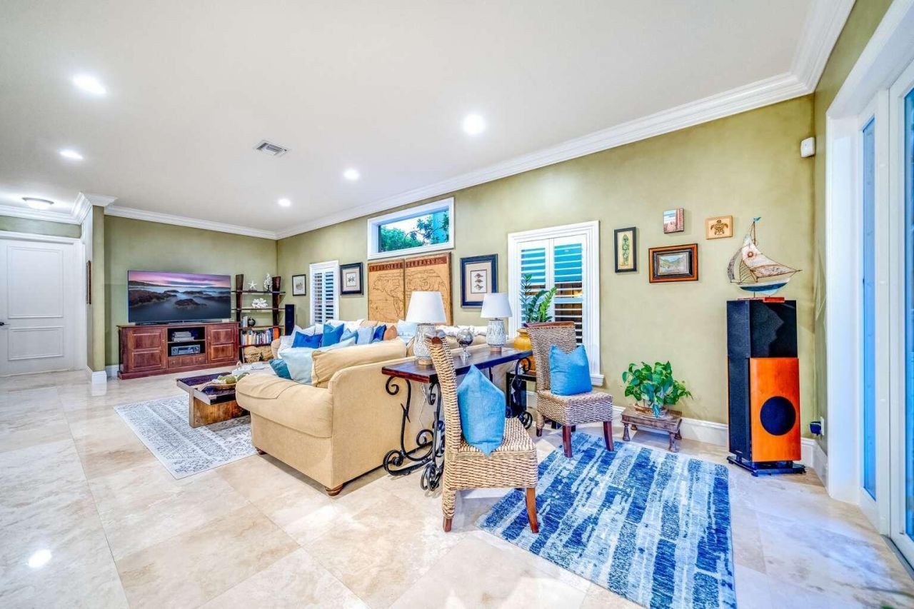 512 NE 12th Avenue, Fort Lauderdale, FL 33301 Photo