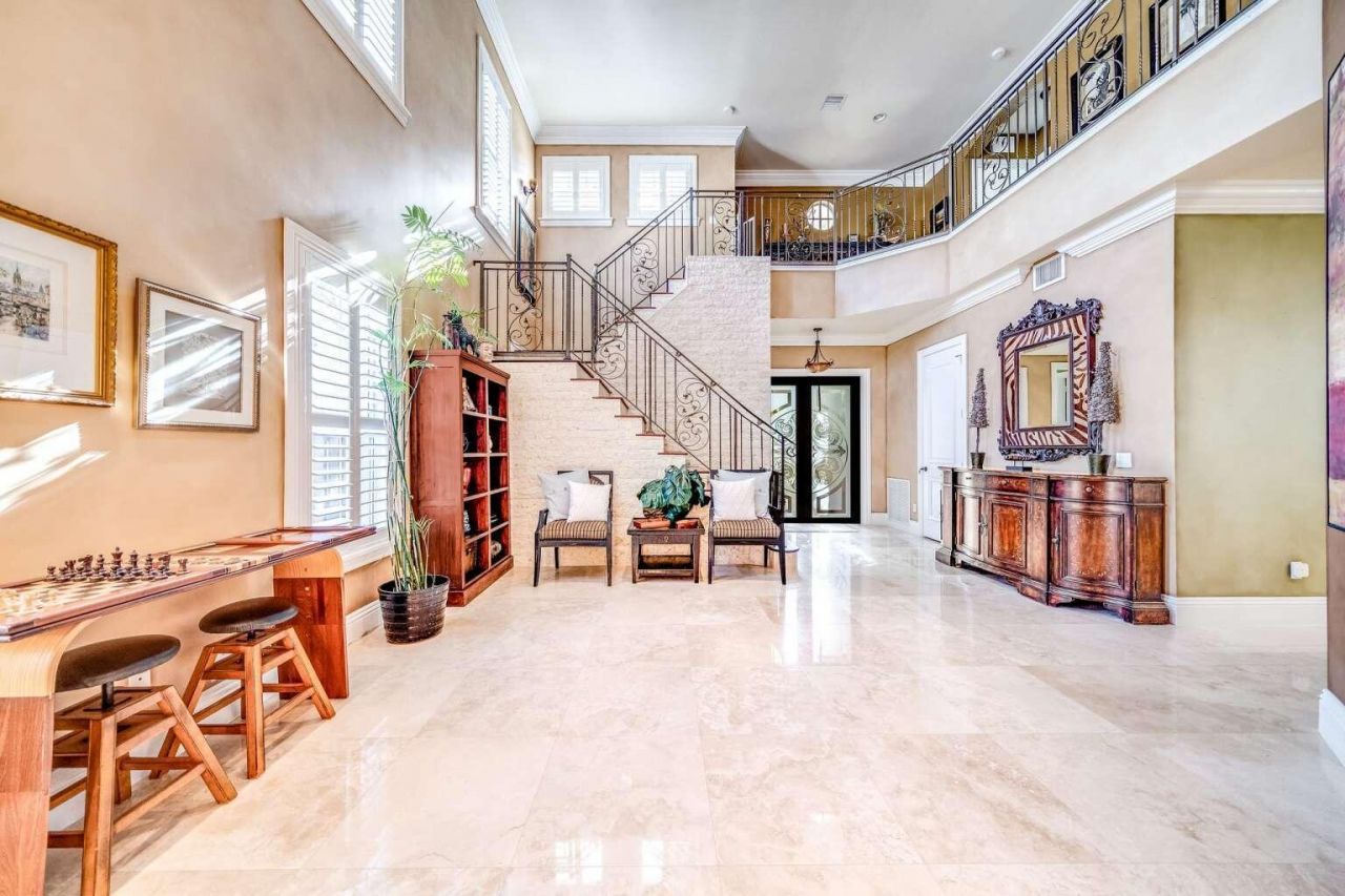 512 NE 12th Avenue, Fort Lauderdale, FL 33301 Photo