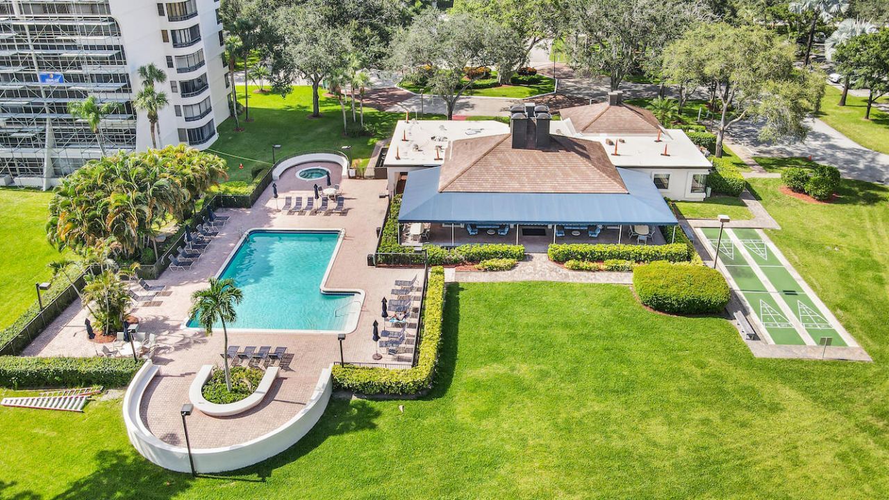 6420 Boca Del Mar Drive, Unit 405, Boca Raton, FL 33433 Photo