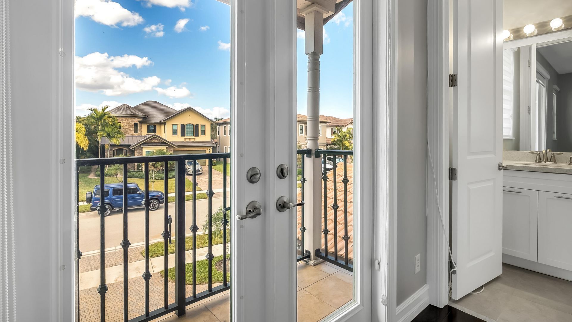 9040 W Watercrest Cir Circle W, Parkland, FL 33076 Photo