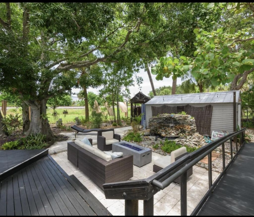 208 Avenue E, Fort Pierce, FL 34950 Photo