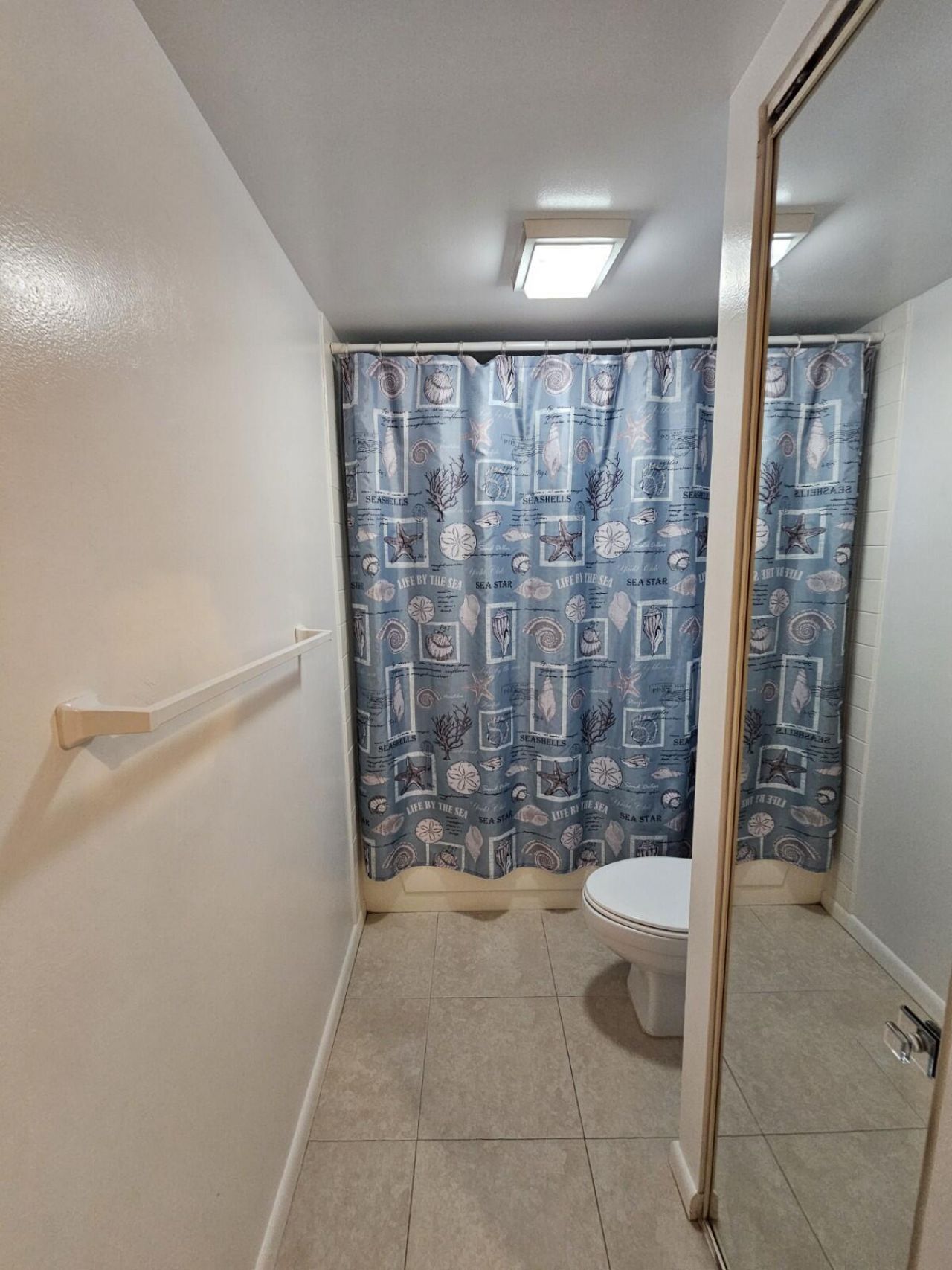 209 Charter Way, West Palm Beach, FL 33407 Photo