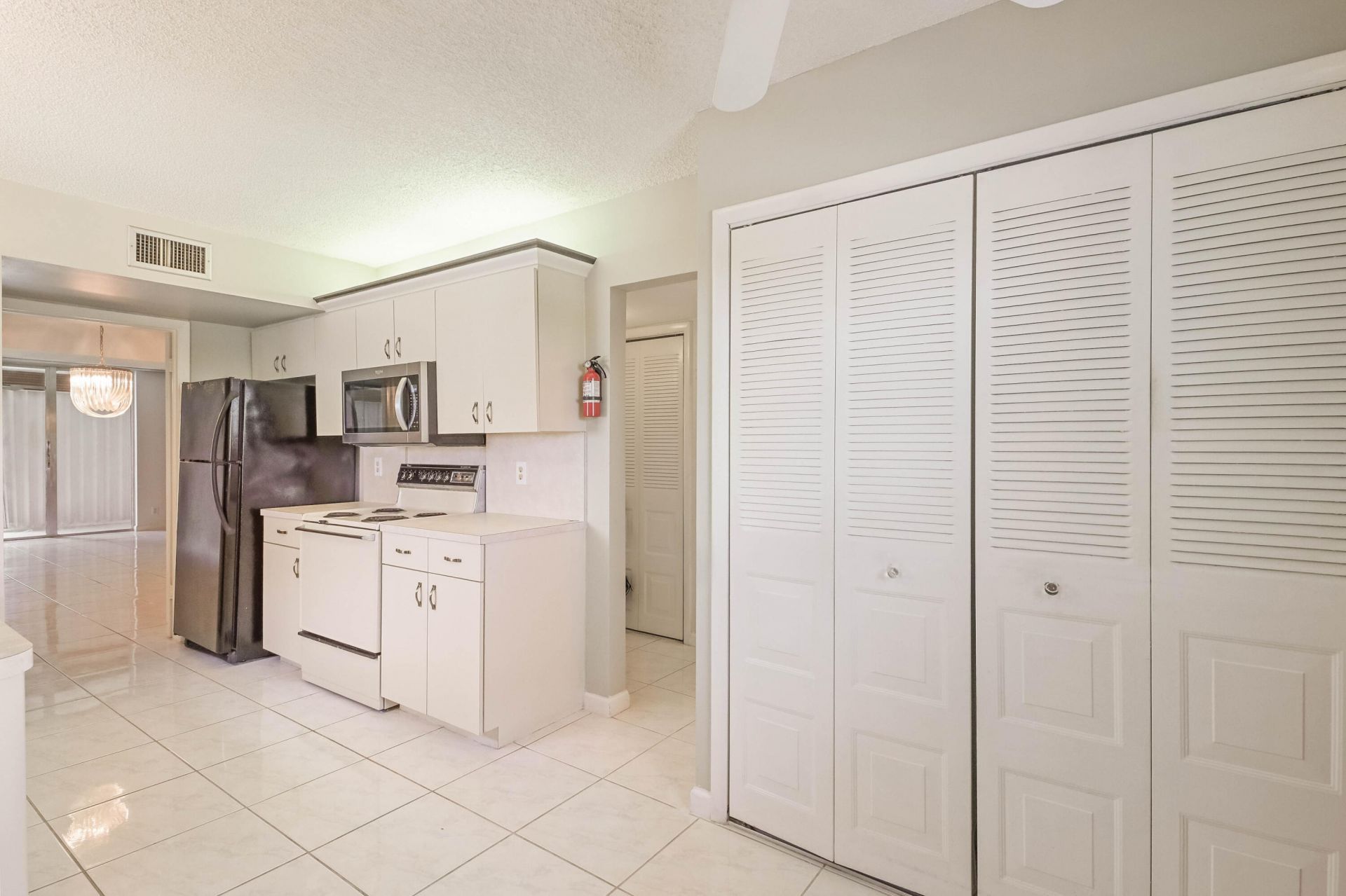 6850 10th Avenue N, Unit 406, Greenacres, FL 33467 Photo