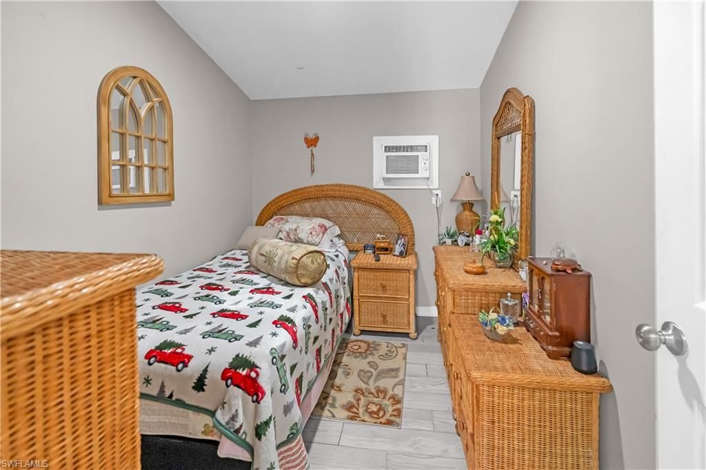 302 Floyd Ave S, Lehigh Acres, FL 33976 Photo