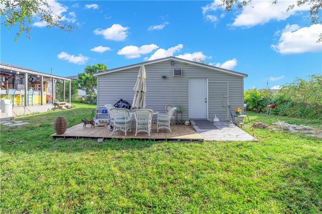 302 Floyd Ave S, Lehigh Acres, FL 33976 Photo