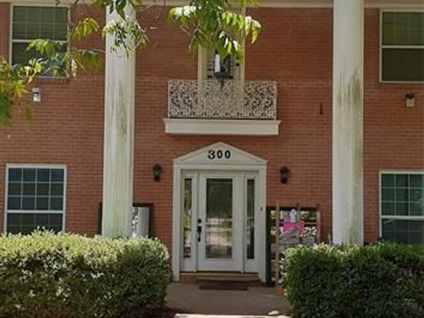 300 S Mockingbird Lane, Keene, TX 76059