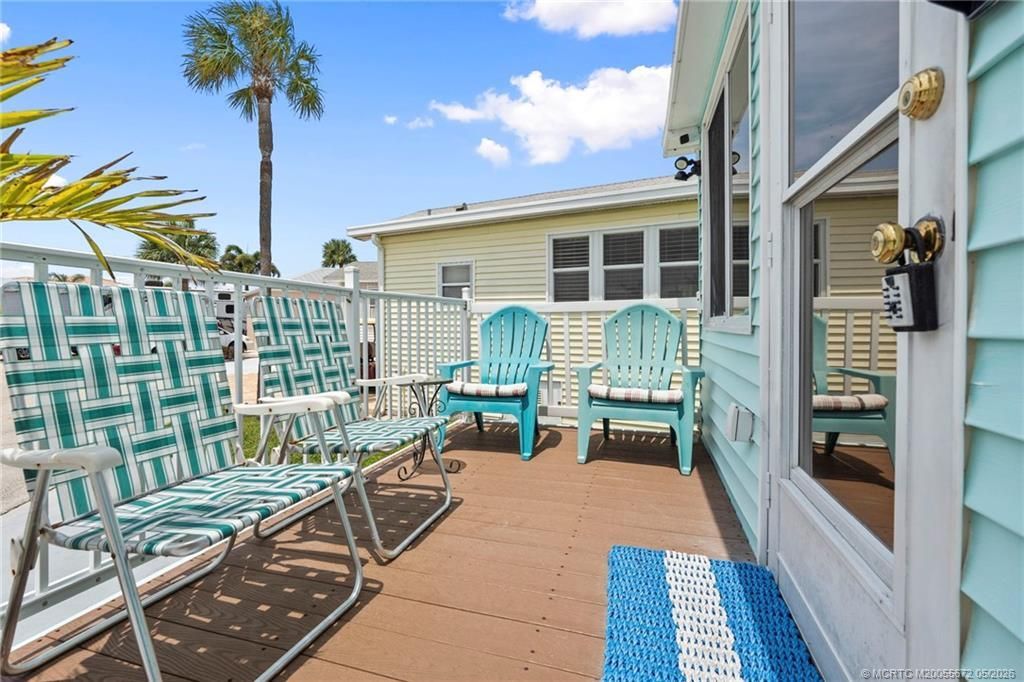 692 Nettles Boulevard, Jensen Beach, FL 34957 Photo