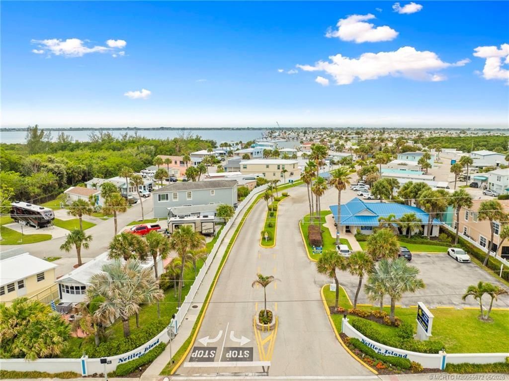 692 Nettles Boulevard, Jensen Beach, FL 34957 Photo