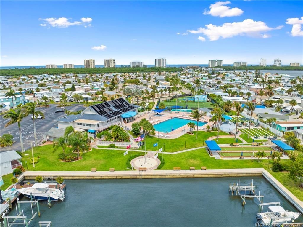 692 Nettles Boulevard, Jensen Beach, FL 34957 Photo