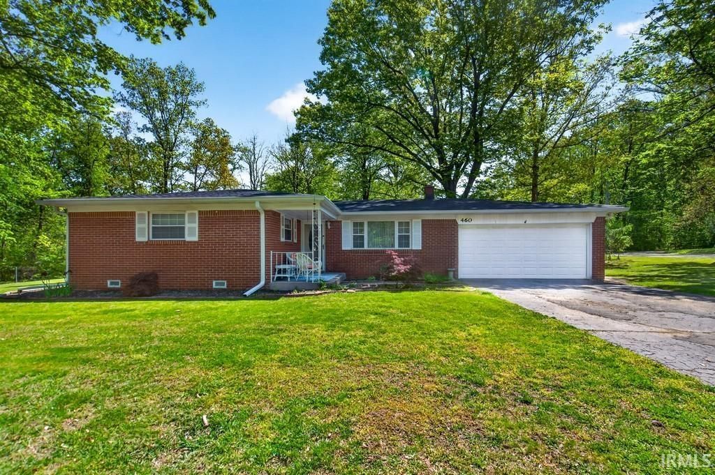460 S Denney Drive, New Castle, IN 47362 Main Photo