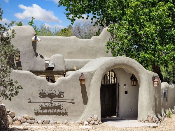 905 Camino Santander , Santa Fe, NM 87505