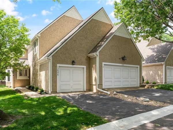 12595 Broadmoor Street, Overland Park, KS 66209