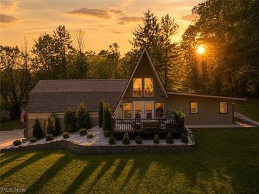 2317 Goshen Hill Road SE, New Philadelphia, OH 44663