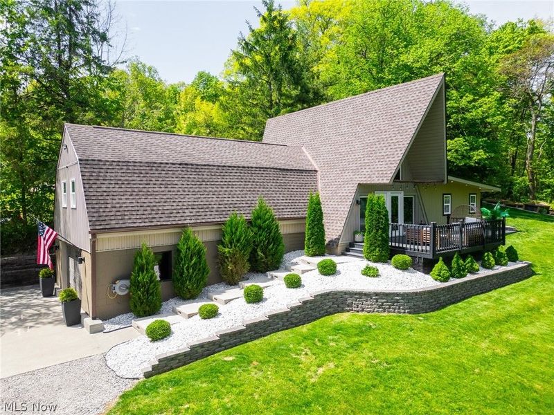 2317 Goshen Hill Road SE, New Philadelphia, OH 44663 Photo 2