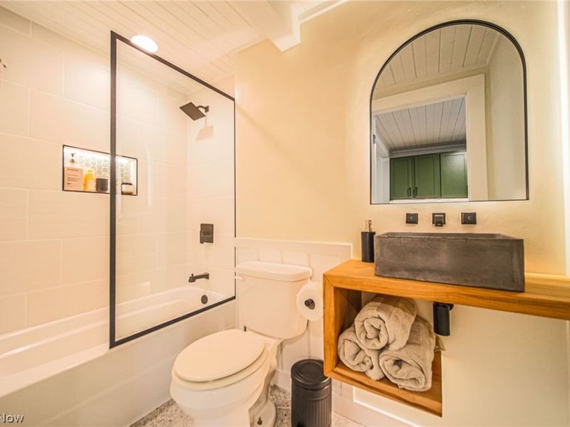 2317 Goshen Hill Road SE, New Philadelphia, OH 44663 Photo 36
